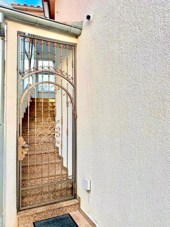 Golden Apartments Zaboric Dış mekan fotoğraf